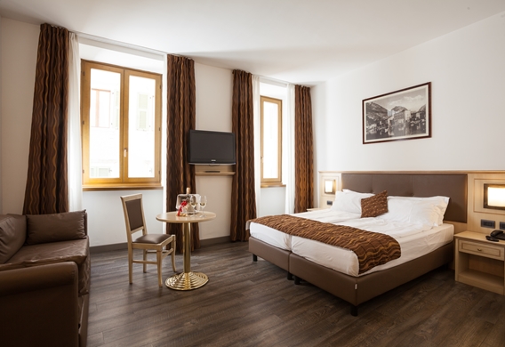 Hotel Portici_J Suite 5.jpg