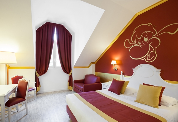 Gardaland Hotel_ Prezzemolo basic rossa.jpg