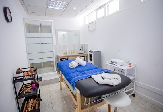 SCR-wellness-center-treatment-room.jpg
